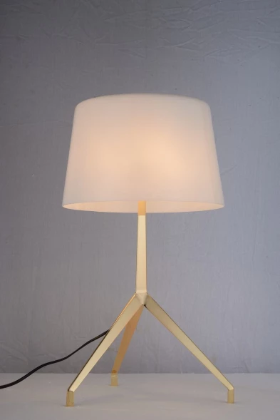 лампа настольная Lumiere